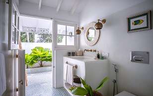 Breathtaking Villa In 02 Acres Of Tropical Walled-in Gardens