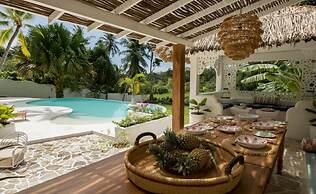 Breathtaking Villa In 02 Acres Of Tropical Walled-in Gardens