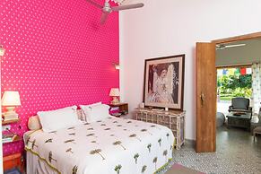 Romantic Honeymoon Villa Overlooking Rice Fields