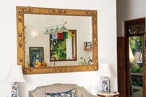 Romantic Honeymoon Villa Overlooking Rice Fields