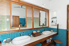 Romantic Honeymoon Villa Overlooking Rice Fields