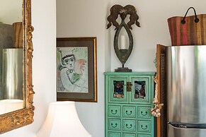 Romantic Honeymoon Villa Overlooking Rice Fields