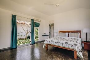 Spectacular Hilltop Beach Villa Located Next To A Surf Break