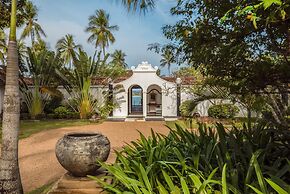 Spectacular Hilltop Beach Villa Located Next To A Surf Break
