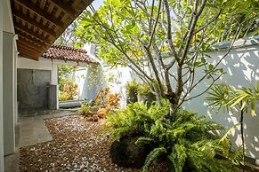 Spectacular Hilltop Beach Villa Located Next To A Surf Break