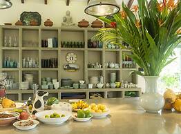 08 Acre Private Tea Estate Close To Galle