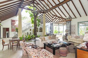 08 Acre Private Tea Estate Close To Galle