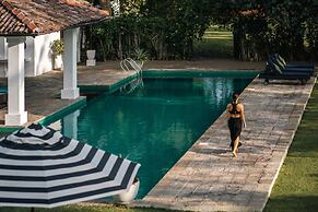 Lovely Lakeside Villa With Large Pool Poolside Dining