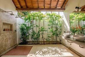 Refurbished Family Village House With Private Pool