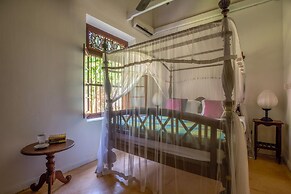 Refurbished Family Village House With Private Pool