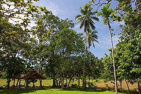 Family House With Large Garden In A Peaceful Setting