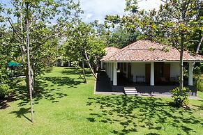 Family House With Large Garden In A Peaceful Setting