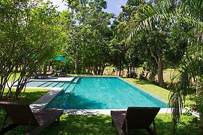 Family House With Large Garden In A Peaceful Setting