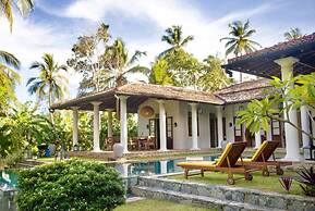 Family House Overlooking Rice Fields