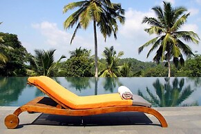 Luxurious 07 Bedroom Hilltop Villa With Private Gym