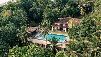 Luxurious 07 Bedroom Hilltop Villa With Private Gym