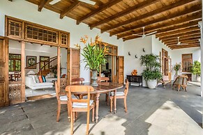 Luxurious 07 Bedroom Hilltop Villa With Private Gym