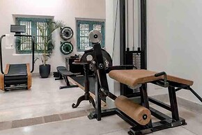 Luxurious 07 Bedroom Hilltop Villa With Private Gym