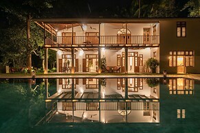 Luxurious 07 Bedroom Hilltop Villa With Private Gym