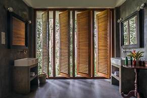 Luxurious 07 Bedroom Hilltop Villa With Private Gym