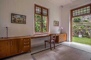 Luxurious 07 Bedroom Hilltop Villa With Private Gym