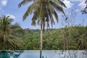 Luxurious 07 Bedroom Hilltop Villa With Private Gym