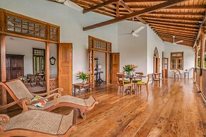 Luxurious 07 Bedroom Hilltop Villa With Private Gym