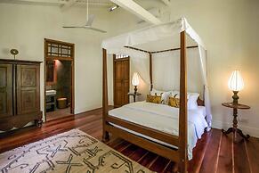 Luxurious 07 Bedroom Hilltop Villa With Private Gym