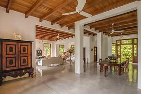 Luxurious 07 Bedroom Hilltop Villa With Private Gym