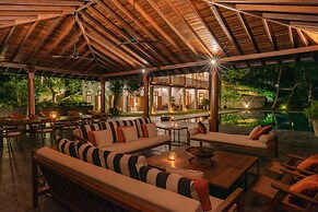 Luxurious 07 Bedroom Hilltop Villa With Private Gym