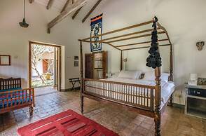 Antique Dutch Period Country House With Far Reaching West-facing Views