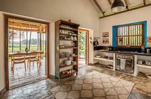 Antique Dutch Period Country House With Far Reaching West-facing Views