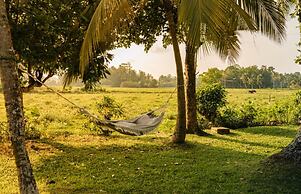 Antique Dutch Period Country House With Far Reaching West-facing Views