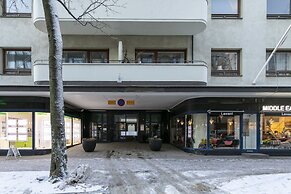 2ndhomes Modern 1BR Home w Sauna&Balcony