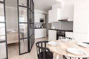 2ndhomes Modern 1BR Home w Sauna&Balcony