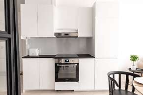 2ndhomes Modern 1BR Home w Sauna&Balcony