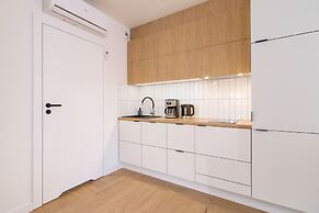 Czarnowiejska Studio by Renters