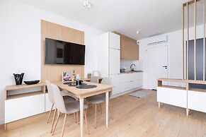 Czarnowiejska Studio by Renters