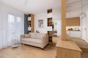Czarnowiejska Studio by Renters