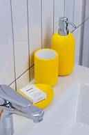 Czarnowiejska Studio by Renters