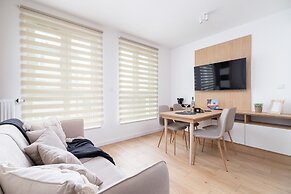 Czarnowiejska Studio by Renters