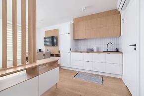 Czarnowiejska Studio by Renters