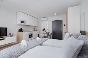 Czarnowiejska Studio by Renters