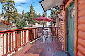 2063-beary Nice Cabin 3 Bedroom Home by RedAwning