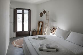 Zetine Suites Sikinos