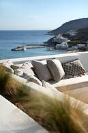 Zetine Suites Sikinos