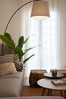 Unique 2bdr aprtm - steps to Plaka