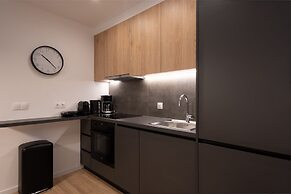 Unique 2bdr aprtm - steps to Plaka