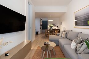 Unique 2bdr aprtm - steps to Plaka