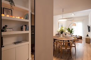 Unique 2bdr aprtm - steps to Plaka